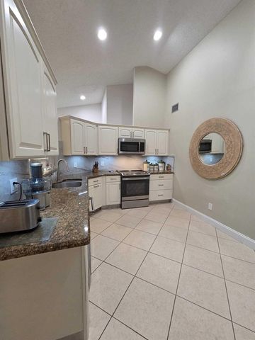 115 Ramblewood Circle, Royal Palm Beach, FL 33411