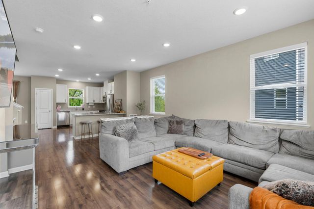 9669 Olive Lane N, Maple Grove, MN 55311