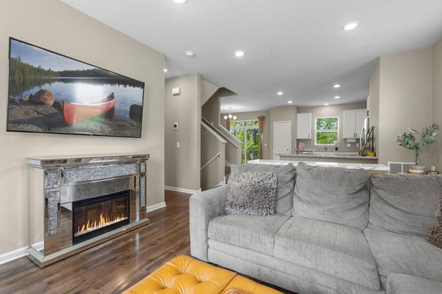 9669 Olive Lane N, Maple Grove, MN 55311
