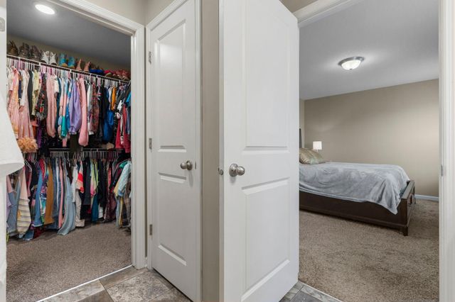 9669 Olive Lane N, Maple Grove, MN 55311