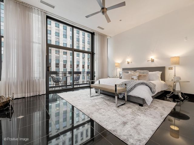 333 W Hubbard Street 1006, Chicago, IL 60654