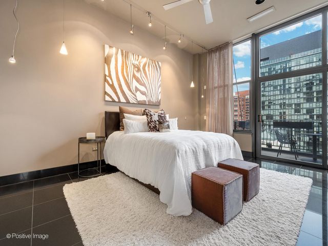 333 W Hubbard Street 1006, Chicago, IL 60654