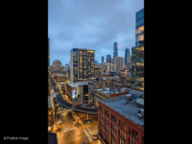 333 W Hubbard Street 1006, Chicago, IL 60654