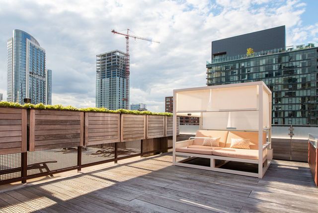 333 W Hubbard Street 1006, Chicago, IL 60654
