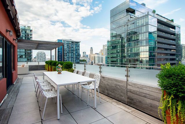333 W Hubbard Street 1006, Chicago, IL 60654