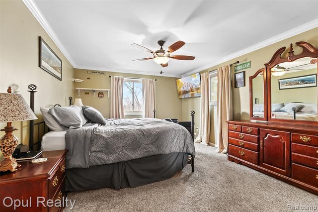 4748 Ravinewood Drive, Commerce Twp, MI 48382