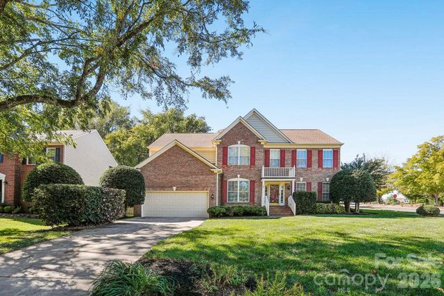 704 Meadow Lake Drive, Matthews, NC 28105