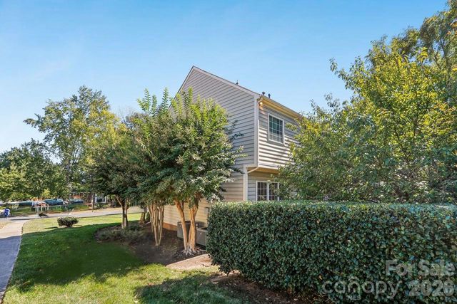 704 Meadow Lake Drive, Matthews, NC 28105