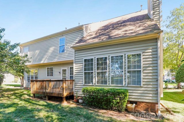 704 Meadow Lake Drive, Matthews, NC 28105