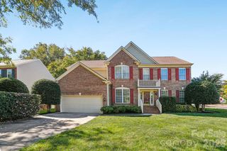 704 Meadow Lake Drive, Matthews, NC 28105