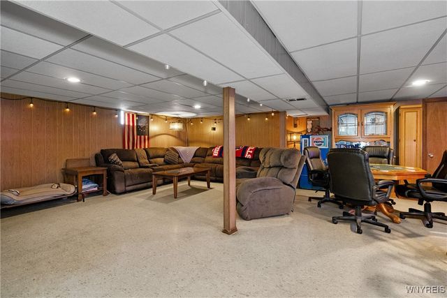 3 Honduras Lane, Cheektowaga, NY 14225