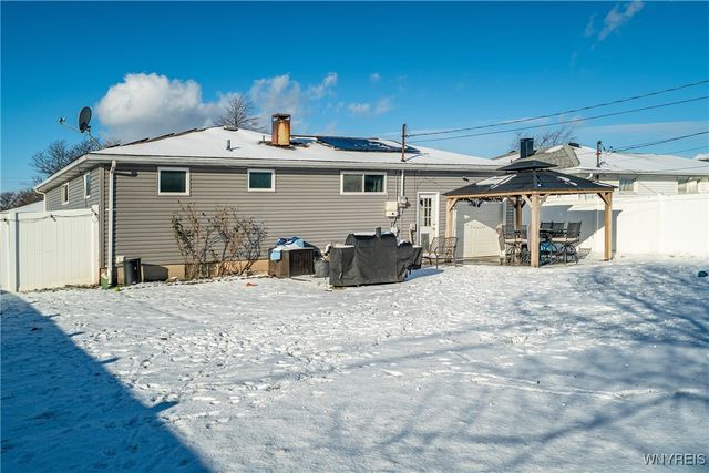 3 Honduras Lane, Cheektowaga, NY 14225