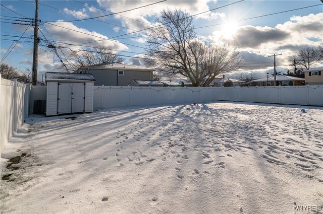 3 Honduras Lane, Cheektowaga, NY 14225