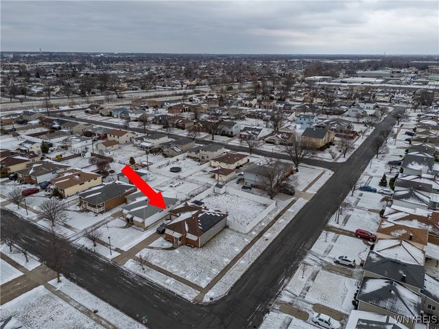 3 Honduras Lane, Cheektowaga, NY 14225