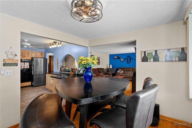 3 Honduras Lane, Cheektowaga, NY 14225