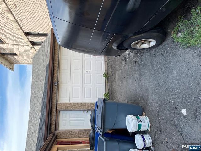 400 Woodcliff Avenue, North Bergen, NJ 07047