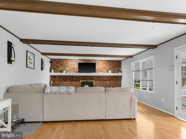 11074 ELLINGER DR, White Plains, MD 20695