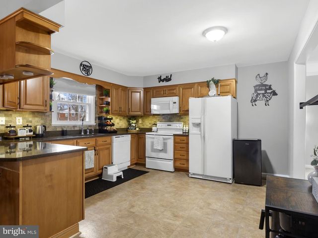 11074 ELLINGER DR, White Plains, MD 20695