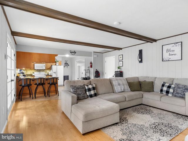 11074 ELLINGER DR, White Plains, MD 20695