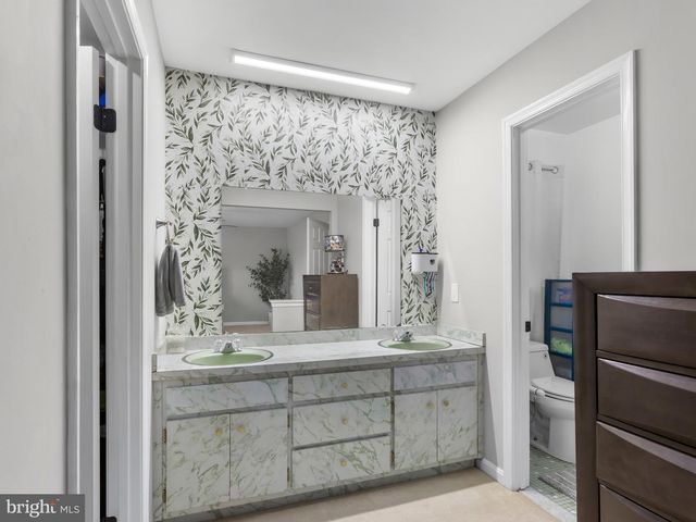 11074 ELLINGER DR, White Plains, MD 20695