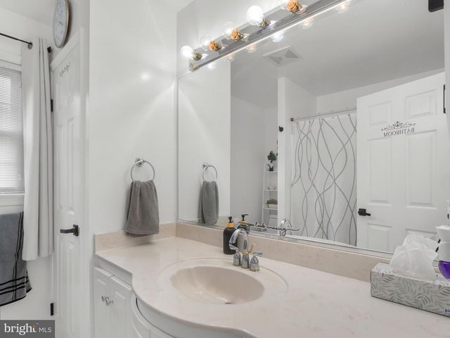 11074 ELLINGER DR, White Plains, MD 20695