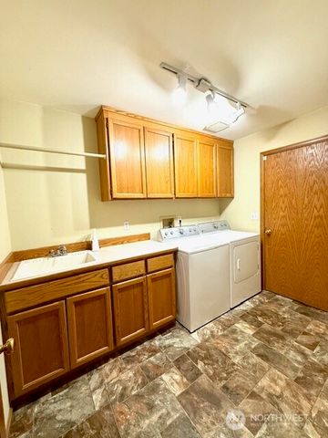 22623 SE 47th Court, Sammamish, WA 98075