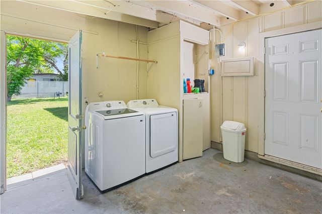 4846 Kasper St, Corpus Christi, TX 78415