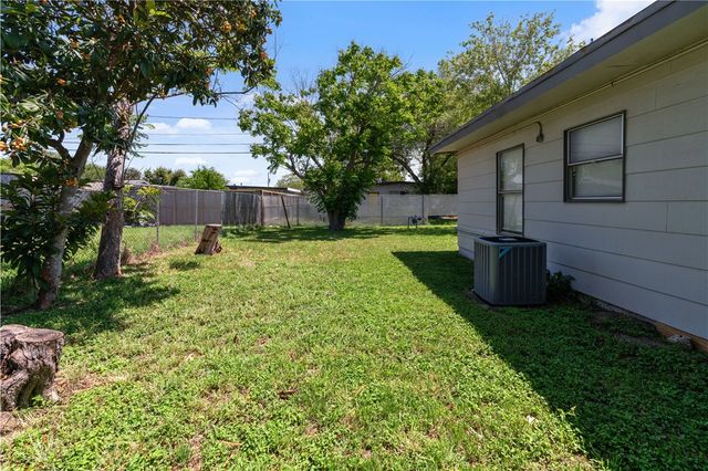 4846 Kasper St, Corpus Christi, TX 78415