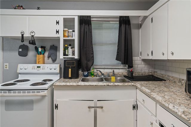 4846 Kasper St, Corpus Christi, TX 78415