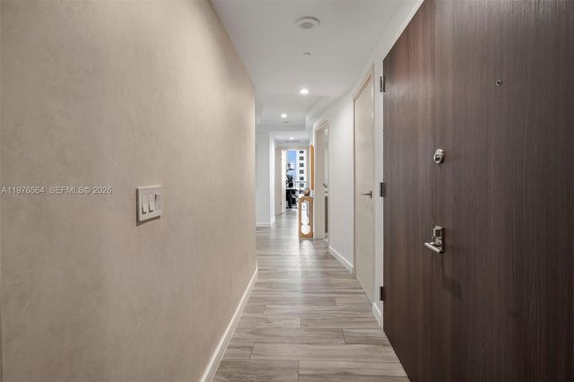 801 S Miami Ave 2901, Miami, FL 33130