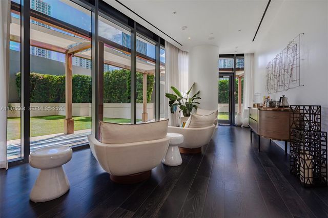 801 S Miami Ave 2901, Miami, FL 33130