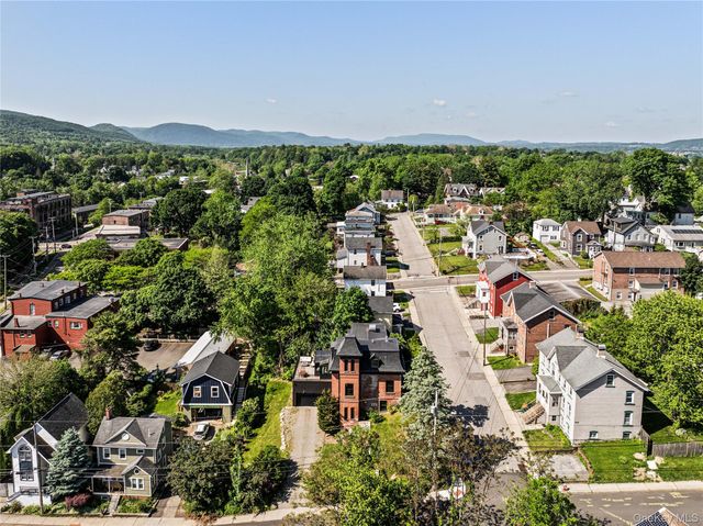 33 Davis Street, Beacon, NY 12508