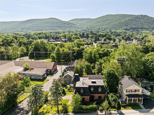 33 Davis Street, Beacon, NY 12508
