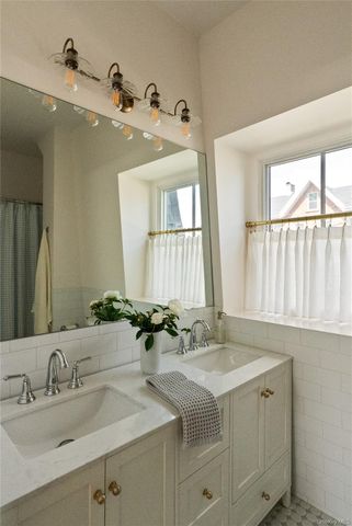 33 Davis Street, Beacon, NY 12508