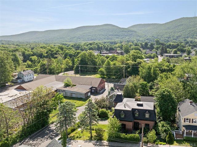 33 Davis Street, Beacon, NY 12508