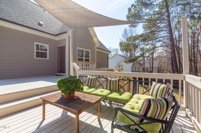 276 Groundsel Place, Clayton, NC 27527