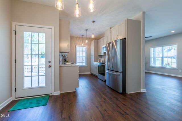 276 Groundsel Place, Clayton, NC 27527