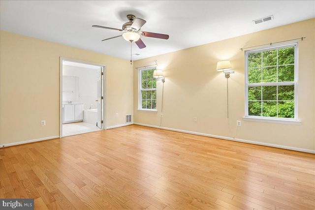 4114 CARDINAL CREST DR, Woodbridge, VA 22193