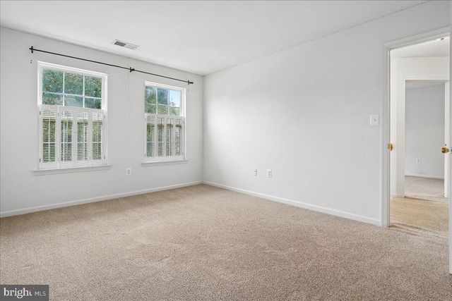 4114 CARDINAL CREST DR, Woodbridge, VA 22193