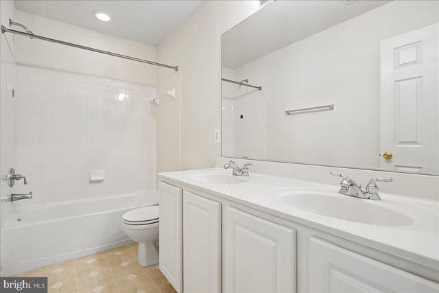 4114 CARDINAL CREST DR, Woodbridge, VA 22193