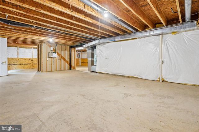 4114 CARDINAL CREST DR, Woodbridge, VA 22193