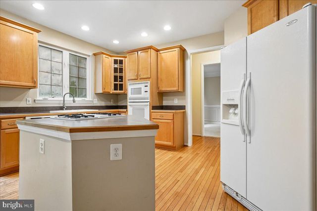 4114 CARDINAL CREST DR, Woodbridge, VA 22193