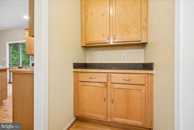 4114 CARDINAL CREST DR, Woodbridge, VA 22193