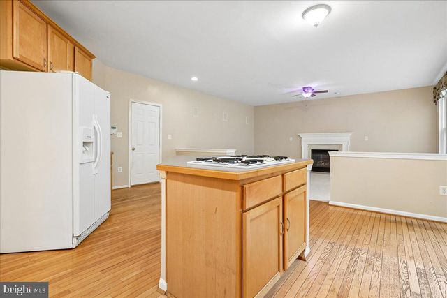 4114 CARDINAL CREST DR, Woodbridge, VA 22193