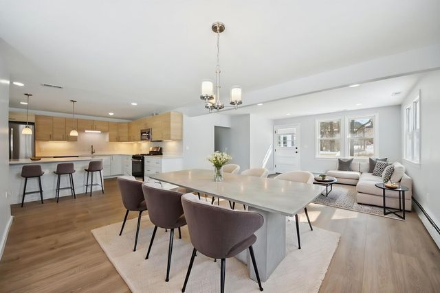 42088 N Old Lake Avenue, Antioch, IL 60002