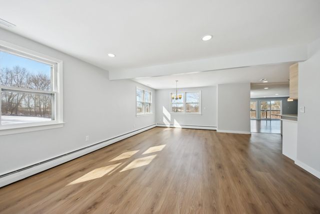 42088 N Old Lake Avenue, Antioch, IL 60002