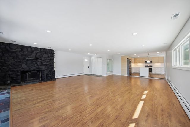 42088 N Old Lake Avenue, Antioch, IL 60002