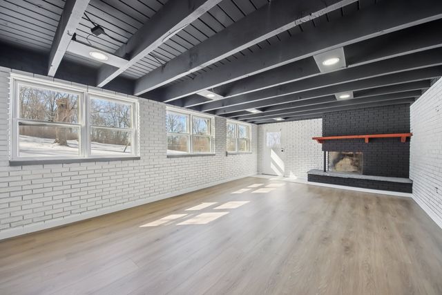 42088 N Old Lake Avenue, Antioch, IL 60002