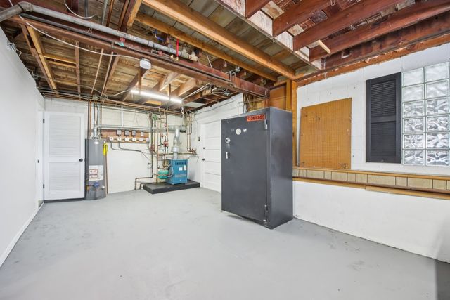 42088 N Old Lake Avenue, Antioch, IL 60002