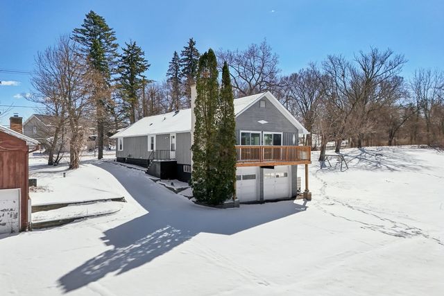 42088 N Old Lake Avenue, Antioch, IL 60002